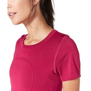 Lululemon Swiftly Tech Short-Sleeve Shirt 2.0 *Ruby Red